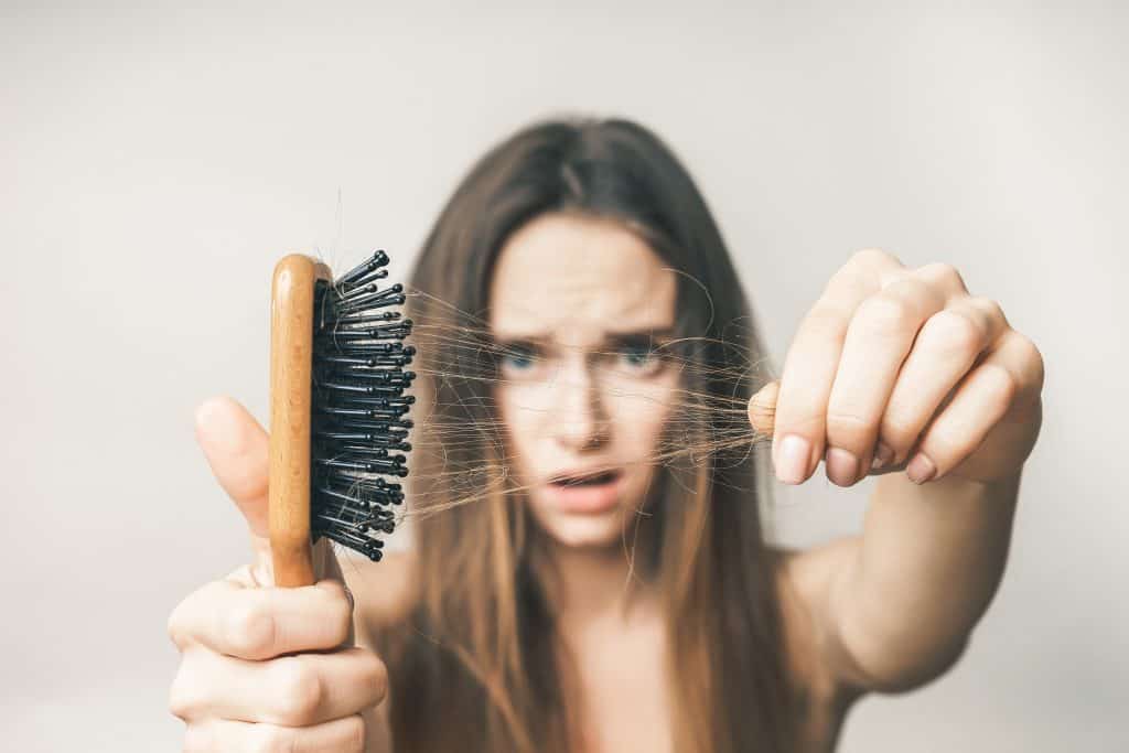 How To Clean A Hairbrush Proven Ways Tiptors