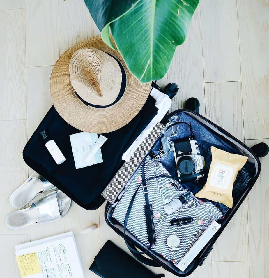 Do you travel often? Learn 6 ingenious tricks to make your packing easier