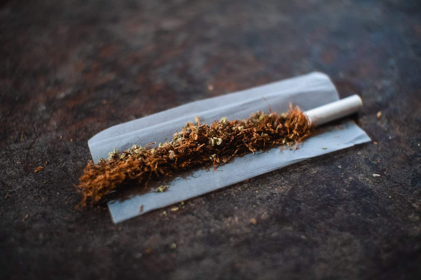 How to Make Your Own Cigarettes: A Step-by-Step Guide