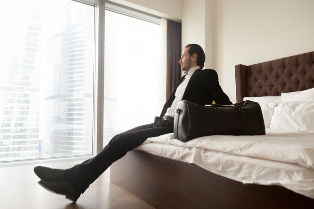 Exploring the Benefits of Modern Amenities in Hotel Suites for a Luxurious Stay