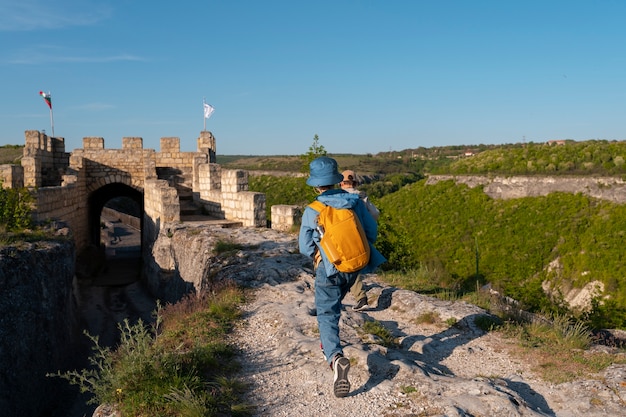 Exploring Historical Landmarks and Natural Wonders with Expert Guides