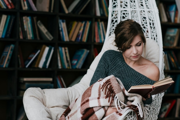 How Can You Create a Cozy Reading Nook at Home?